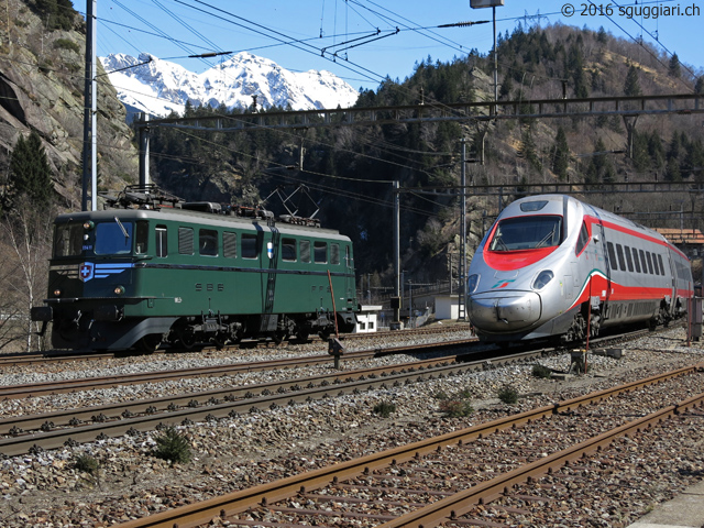 SBB Ae 6/6 11411 'Zug' e Trenitalia ETR 610